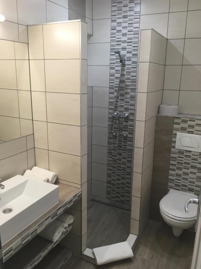 Teke Bowling Centrum Es Sport Panzio Segedyn Zewnętrze zdjęcie